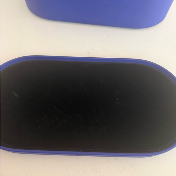 Dyson Hair Dryer limited edition set in vinca blue/rose - Picture 3 of 10